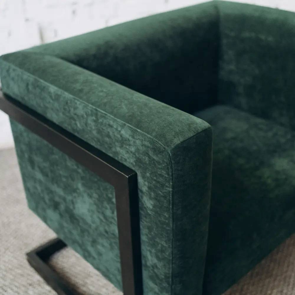 Кресло Harold Armchair