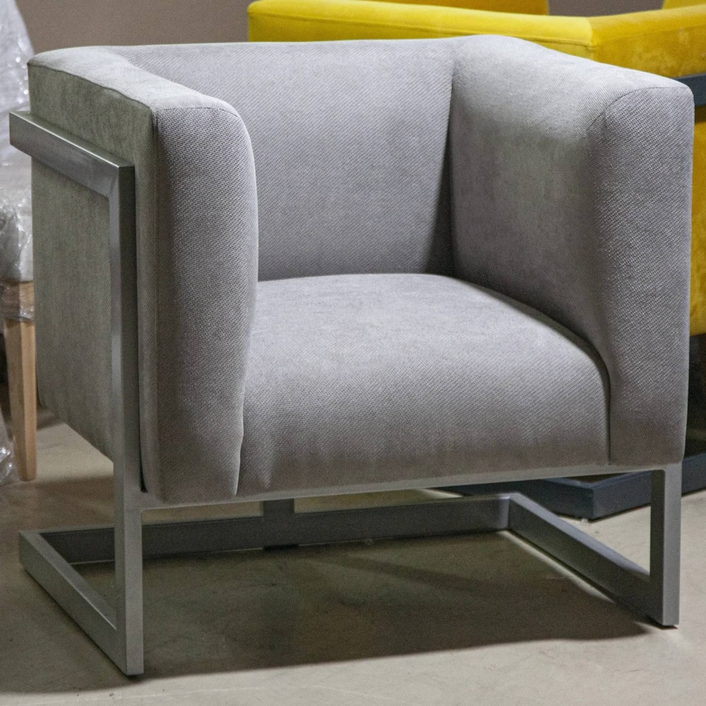 Кресло Harold Armchair