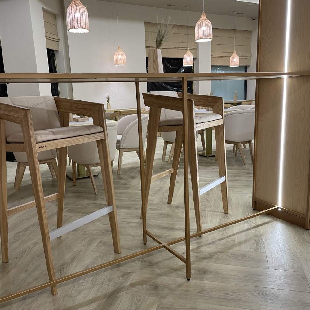 ВЫСОКИЙ БАРНЫЙ СТУЛ AIR 2 BAR L (2SOFT)
